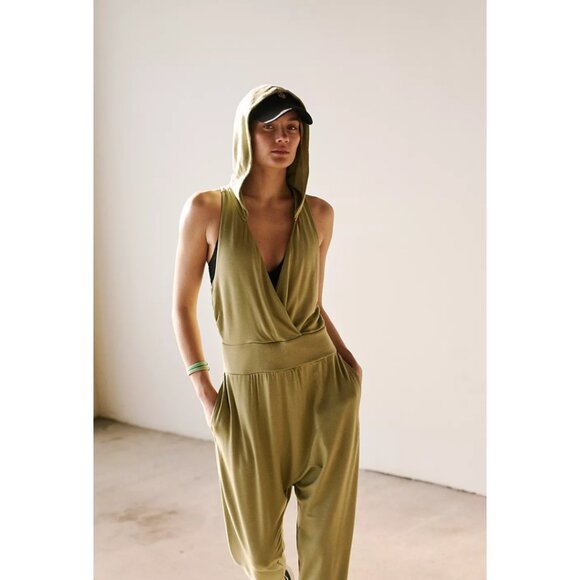Free People Second Chance Hooded Onesie MEDIUM NWT - Picture 1 of 6